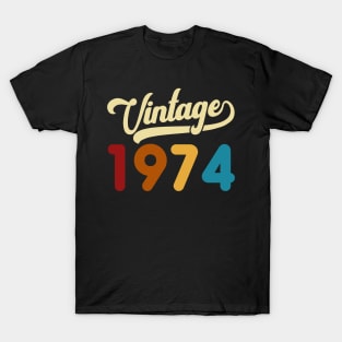 1974 Vintage Gift 46th Birthday Retro Style T-Shirt